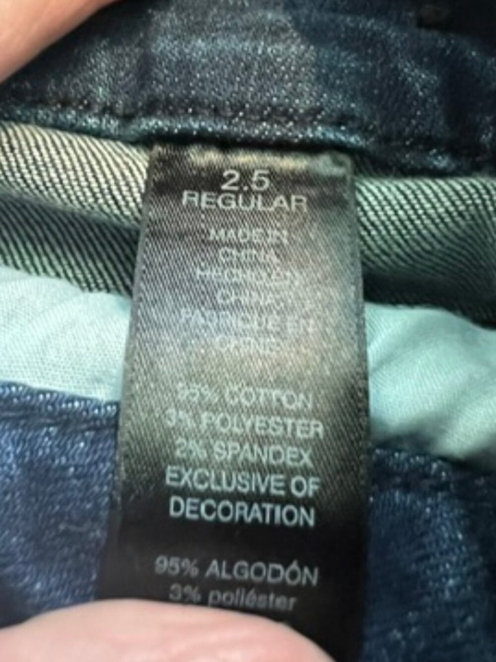 Never Worn Chico's Women's Embroidered Blue Jeans - Picture 8 of 9